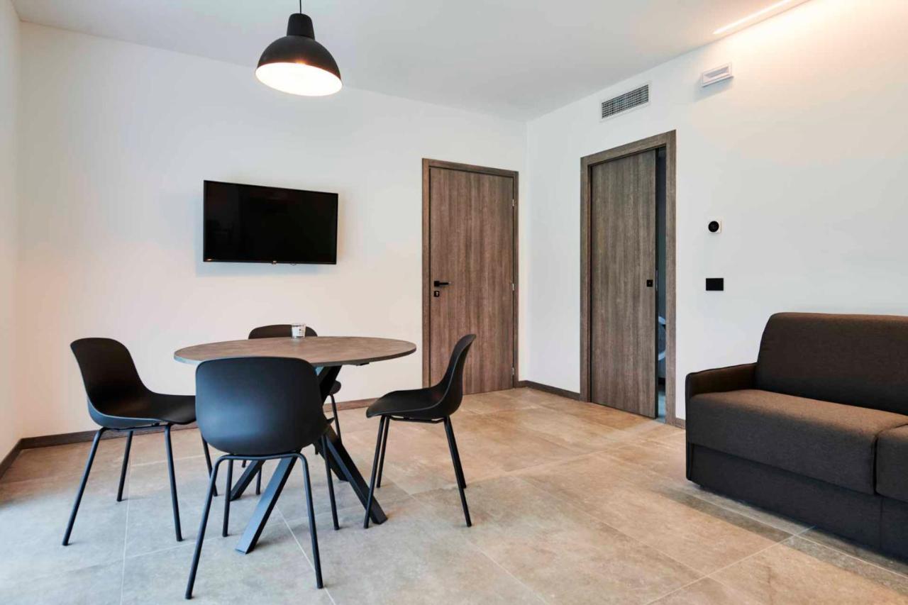 Apartmentsgarda Garda  Esterno foto