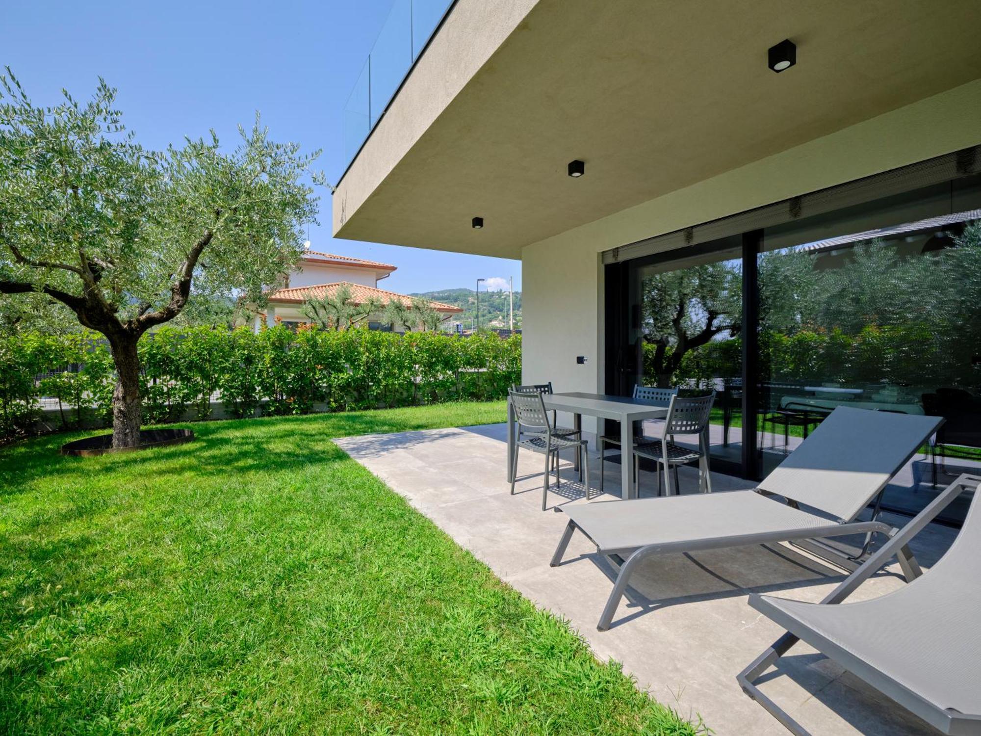 Apartmentsgarda Garda  Esterno foto